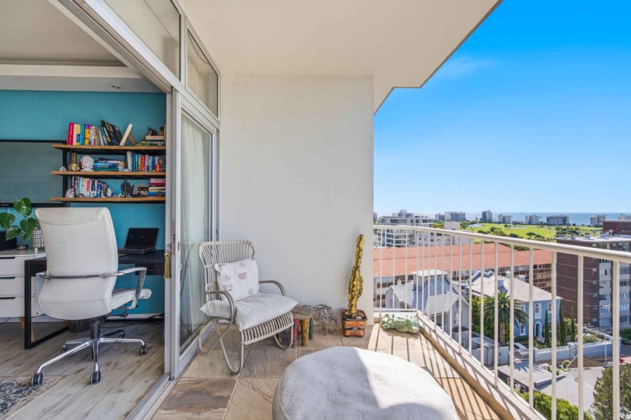 To Let 3 Bedroom Property for Rent in Green Point Western Cape